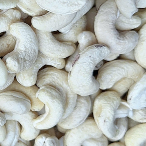 Hot Sale Cheap Rate Raw Cashew <b>Nuts</b> WW180, WW240, WW320, LP, WS Cashew <b>Nuts</b> Cashew <b>Nut</b> <b>Kernels</b> Customized Cutting Size - Product Image 1