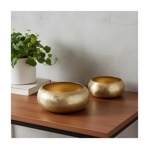 Ensemble de bols en aluminium faits à la main Must Own Jaffs Exports, style rustique moderne, vase décoratif de table, capacité d'eau, 3 tailles, finition dorée - Product Image 5