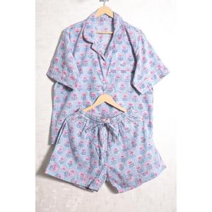 ชุดนอนผ้าฝ้ายพิมพ์ลายแบบสั้นสำหรับผู้หญิง ชุดลำลองใส่สบายพร้อมกางเกงขาสั้น - Product Image 5