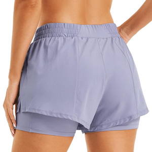 Shorts de sport pour femmes avec logo personnalisé, 2 en 1, avec short intégré, anti-transpiration, pour la gym et les programmes de fitness - Product Image 2