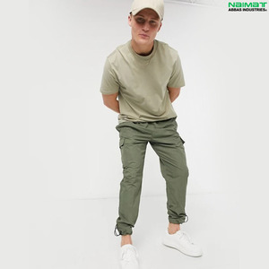 เสื้อยืดคอกลมทรงเข้ารูปพรีเมียมสำหรับผู้ชาย ผ้าฝ้ายหวีเนื้อนุ่ม ระบายอากาศได้ดี เสื้อผ้าผู้ชายสำหรับฤดูร้อน รุ่นพื้นฐานที่ต้องมี - Product Image 4