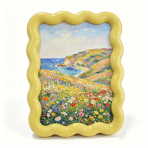 Marco <span class=keywords><strong>de</strong></span> Fotos Acrílico Minimalista Color Crema <span class=keywords><strong>de</strong></span> 6 Pulgadas para Escritorio Expositor Decorativo para el Hogar, Bodas u Oficina. - Product Image 1