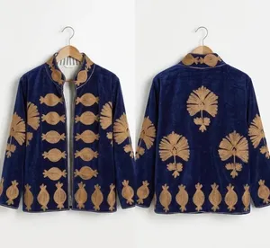 Chaqueta de terciopelo azul marino real para mujer, bordada a mano con hilo dorado, ropa étnica de invierno, abrigo de terciopelo bordado artesanal. - Product Image 1