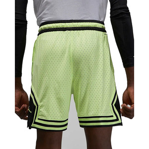 Shorts de basket-ball respirants en maille pour hommes avec bande latérale et cordon de serrage à la taille, tenue de sport décontractée, bordure verte et noire - Product Image 3
