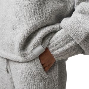 Pull décontracté en maille bouclée gris chiné à manches raglan pour homme – Doux, confortable, coupe ajustée, tendance, chaud et élégant pour l'hiver - Product Image 4