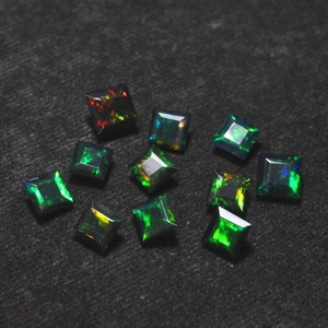 Opale noire taille princesse carrée, effet feu arc-en-ciel, naturelle, fumée et traitée, 6 mm, pierre précieuse en vrac, taille facettes, pour la fabrication de bijoux, vente en gros - Product Image 5