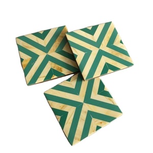 Sous-verre carré en résine vert aqua fait à la main Set Table basse de luxe Pad avec finition de haute qualité pour un usage domestique - Product Image 1