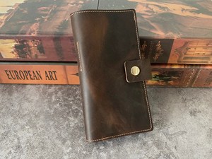 Cartera de Cuero Genuino Estilo Vintage para Chequera, Cubierta Duradera de Piel de Vacuno para Libreta de Cheques, Modelo LCR-0133 - Product Image 1