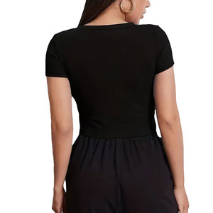 Crop top femme tendance, esthétique chic moderne, matière respirante et flexible, sans odeur, confortable à porter toute la journée. - Product Image 4