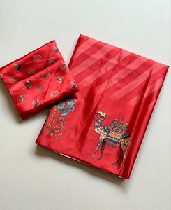 Sari de satén liso con estampado digital, hermoso diseño Leheriya Vantara, ligero y fácil de arreglar, ideal para fiestas. - Product Image 3
