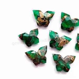 Pierre précieuse sculptée à la main en turquoise verte cuivrée AAA, forme papillon, 14 mm, pierre de cristal briolette sculptée à la main, vente en gros pour la fabrication de bijoux - Product Image 3
