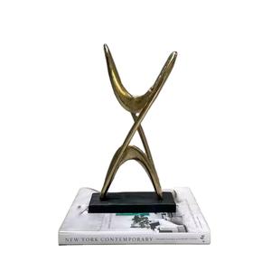 Escultura de metal para decoración de hogar y jardín Pieza de Arte Moderno única - Product Image 1