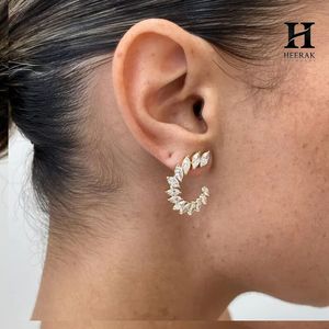 Elegantes Pendientes de Aro con Diamantes Marquise, Joyería de Diamantes Certificados al por Mayor para Mujer - Product Image 4