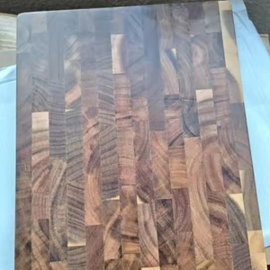 Planche à découper rectangulaire en bois artisanale Artizon Studio avec finition lisse, réutilisable et durable, passe au lave-vaisselle - Product Image 3