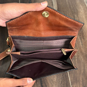 2025 Trend Luxury Hand Tooled cuero de vaca Wristlet tarjetas billetera para mujeres alta calidad de moda al por mayor elegante embrague - Product Image 6