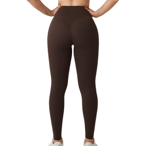 Meilleur legging streetwear pour femme avec impression de logo personnalisé, haute respirabilité, look décontracté pour femme - Product Image 2