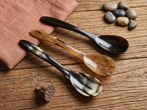 Nouvel ensemble de cuillères de service en corne de buffle 100 % naturelle, polies et écologiques, best-seller HUMAYUN WORLD CRAFTS, Uttar Pradesh - Product Image 3