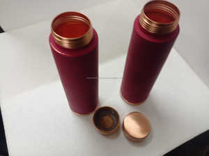 Bouteille en cuivre indien écologique pour la cuisine et la table Bouteilles d'eau en métal pur cuivre - Product Image 4