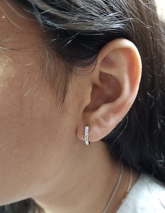 Boucles d'oreilles créoles en or massif 14 carats avec diamant de laboratoire de 0,24 ct, bijoux délicats et minimalistes pour tous les jours et les fêtes, cadeau pour femme - Product Image 6