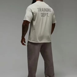 Camiseta Oversize para Hombre, Corte Cuadrado, Hombros Caídos, Ajuste Holgado, Algodón Pesado, Estilo Urbano, Diseño Personalizado, Proveedor - Product Image 4