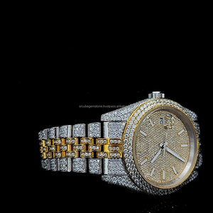 Reloj de Moissanita Bicolor Dorado con Incrustaciones de Diamantes - Reloj de Lujo con Esfera Romana y Diamantes - Reloj Personalizado Premium - Product Image 4