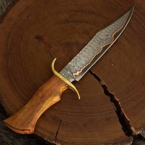 Cuchillo hecho a mano de cobre y acero de Damasco de 15 pulgadas con mango de madera de palisandro y bolster de latón. - Product Image 3