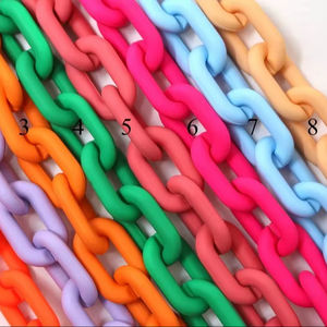 Chaîne décorative en résine faite à la main, écologique et haut de gamme, en forme de hibou, pour l'art mural contemporain et les objets de collection Diwali - Product Image 1