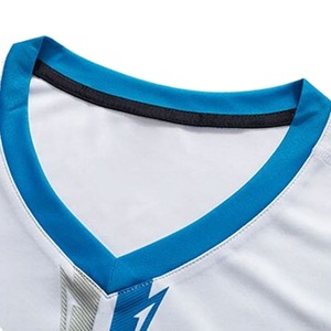 Uniforme de football personnalisé de haute qualité pour vêtements de sport, uniforme de football en gros, uniforme personnalisé sublimé de qualité supérieure - Product Image 2