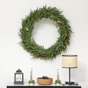 Ghirlanda Artificiale di Pino Norfolk da 40cm con Rami Realistici e Pigne per Porte e Pareti - Product Image 2