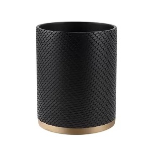 Cubo de Basura Metálico para Oficina, Hogar y Cocina, Cubo de Residuos Multiusos a Precio Económico, Asequible y de Alta Calidad - Product Image 6