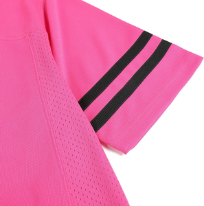 เสื้อฟุตบอลคอวีพรีเมียม คุณภาพสูง ระบายอากาศได้ดี เหมาะสำหรับการฝึกซ้อมและการแข่งขันของทีมฟุตบอล - Product Image 3