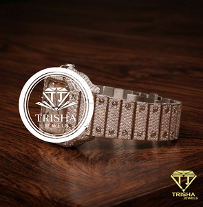Reloj de lujo con logotipo personalizado premium, reloj de pulsera de cuarzo de acero inoxidable con diamantes, reloj de joyería con incrustaciones de diamantes para hombres y mujeres. - Product Image 2