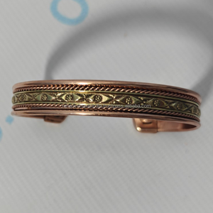 Pulsera Magnética de Cobre Puro con Doble Elemento, Joyería Moderna de Terapia Curativa para Bautizo, Equilibrio Energético, Bienestar y Vibraciones Positivas - Product Image 3