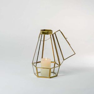 Elegant High Quality Amber Glass Hurricane Candle Holders Handmade Eco-Friendly Home Decor Set with Contemporary Design - Product Image 2