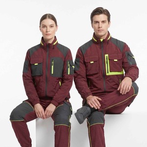 Ensemble de survêtement unisexe 2-en-1 en nylon solide, réfléchissant et imperméable, avec poches, coupe-vent, broderie et impression numérique, personnalisable et de haute qualité - Product Image 4