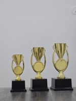 Trofeo de Plástico Premium para Premios de Oficina, Motivación de Empleados y Programas de Reconocimiento del Éxito Corporativo.