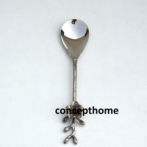 Stainless Steel Eco-Friendly Salad Serving Set of 2 with <b>Mirror</b> Polish <b>Flower</b> Design Spoon-Customizable for Wholesale - Product Image 1
