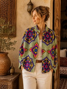 Chaqueta Vibrante de Mujer con Bordado Floral de Inspiración Tradicional Uzbeka, Chaqueta Boho de Algodón con Diseño Floral Uzbeko para Festivales - Product Image 1