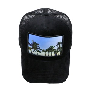 Casquette Trucker en Maille Noire 100% Coton avec Broderie Imprimée Palmiers sur le Panneau Avant, Ajustement Réglable, Style Décontracté Unisexe pour la Plage, Casquette à 6 Panneaux - Product Image 1