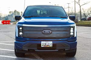 Excellent Ford F-150 Lightning Lariat 2022 DualMotor 4x4 Industriel OEM ODM Garantie 3 Ans Marque Personnalisée - Product Image 3