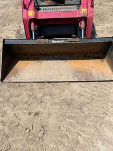 Budget Friendly TL8 Loader For Farms And Acreage Owners - Product Image 5