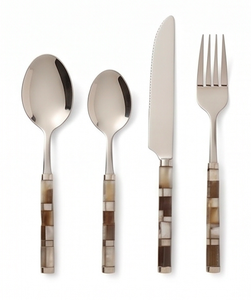 Ensemble de couverts modernes avec manche en bois, en acier inoxydable, compatibles lave-vaisselle, pour utilisation sur table de mariage - Product Image 6