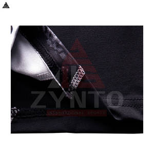 กางเกงรัดกล้ามเนื้อสำหรับเพาะกายแบบสั่งทำจากปากีสถาน กางเกงรัดกล้ามเนื้อสำหรับออกกำลังกายและวิ่งสำหรับผู้ชาย - Product Image 2