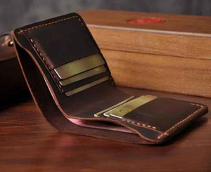 Portefeuille fin en cuir véritable pour homme, porte-cartes court pliable, style minimaliste - Product Image 1