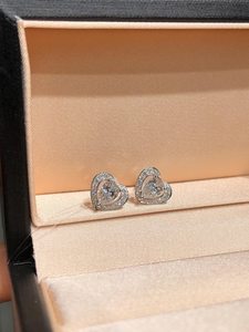 ต่างหูรูปหัวใจประดับเพชรโมอิสซาไนต์ทรงลูกแพร์ เงินแท้ 925 ของ Fine Wishes Jewelry สำหรับเป็นของขวัญวันเกิดสำหรับเธอ - Product Image 3