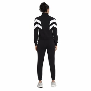 Survêtement essentiel conçu pour un usage quotidien, avec un tissu doux, une coupe confortable et un style minimaliste, parfait pour les tenues décontractées. - Product Image 2