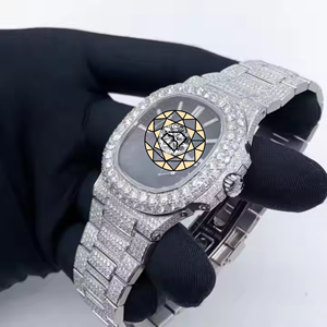 Reloj de Cuarzo de Acero Inoxidable de Edición Limitada Única, Esfera Redonda con Incrustaciones de Diamantes de Laboratorio, Pantalla Analógica, Cierre Plegable - Product Image 2