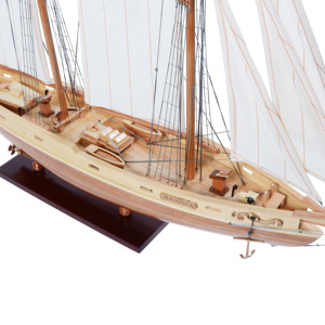 Modelo de Yate Bluenose II de Madera de Cedro Hecho a Mano, Completamente Ensamblado, para Decoración del Hogar y Regalo - Hecho en Vietnam - Product Image 5