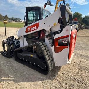 Chargeuse compacte Bobcat T86 avec composants essentiels : pompe hydraulique Moog, moteur, roulement et boîte de vitesses - Product Image 4