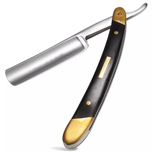 Rasoir de Barbier Professionnel en Acier Inoxydable 2026 avec Manche en Bois et Anneau Unique, Revêtement Noir en Poudre pour Hommes - Product Image 3